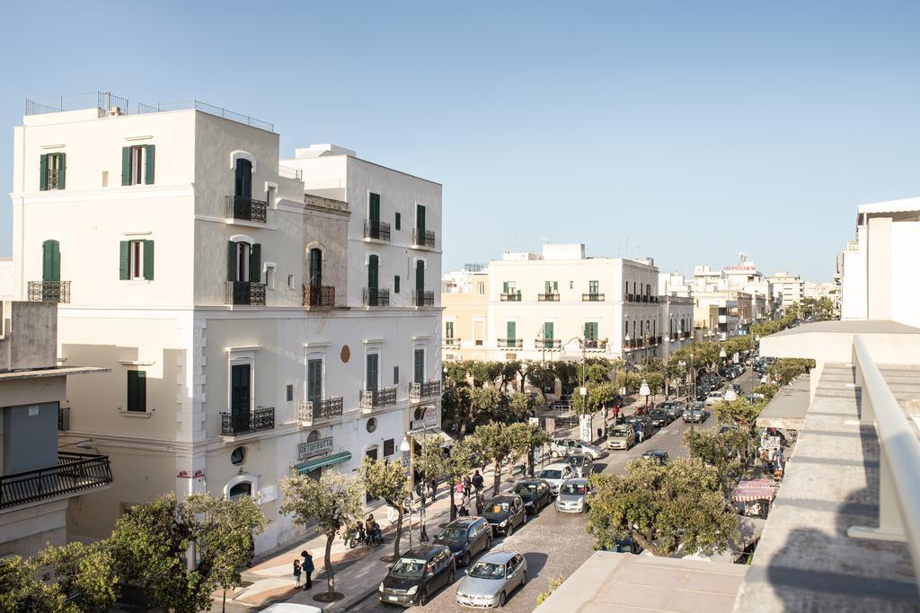 Faro Bianco - Suites&apartments Affittacamere 3*