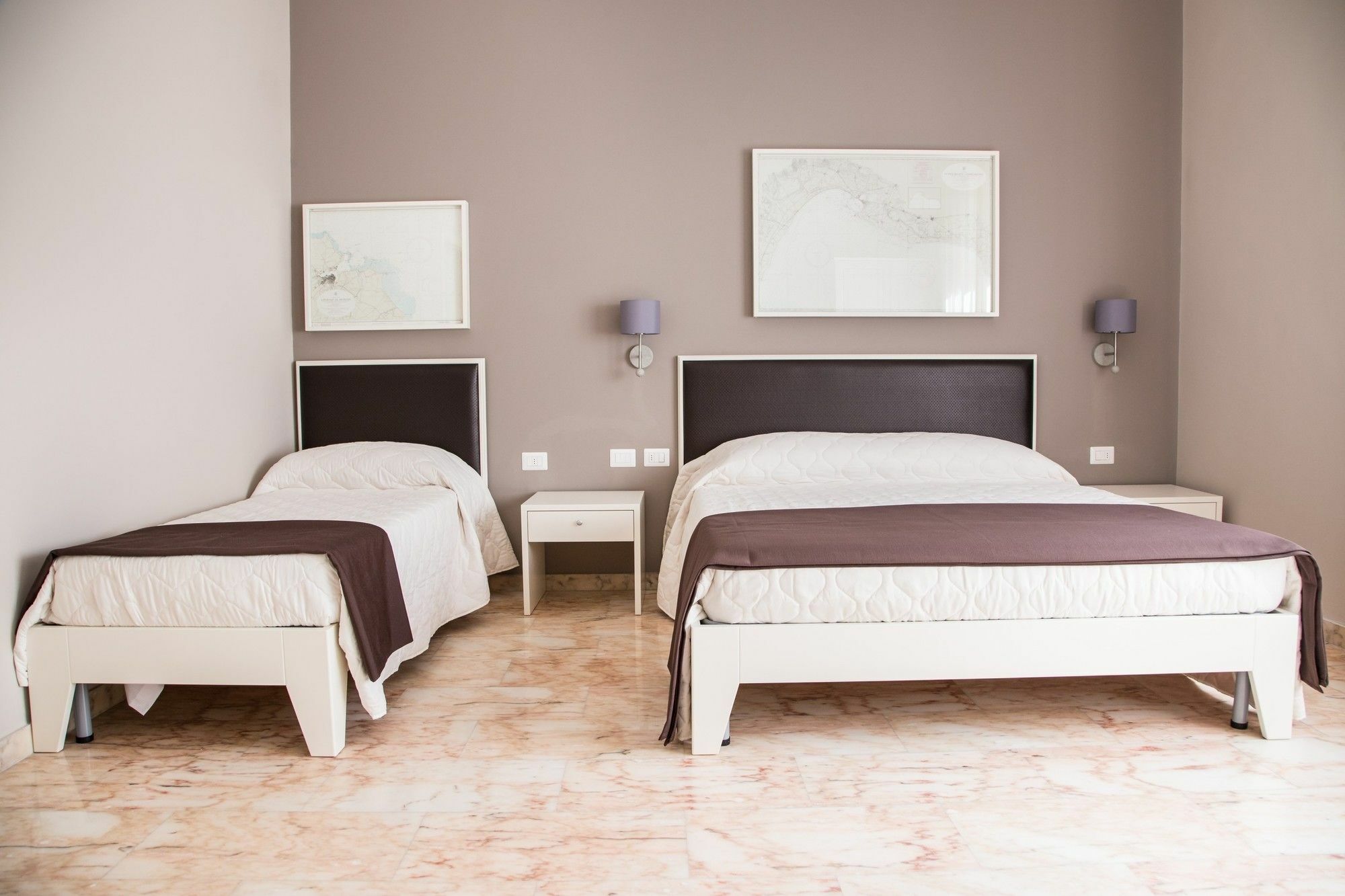 Faro Bianco - & 3*