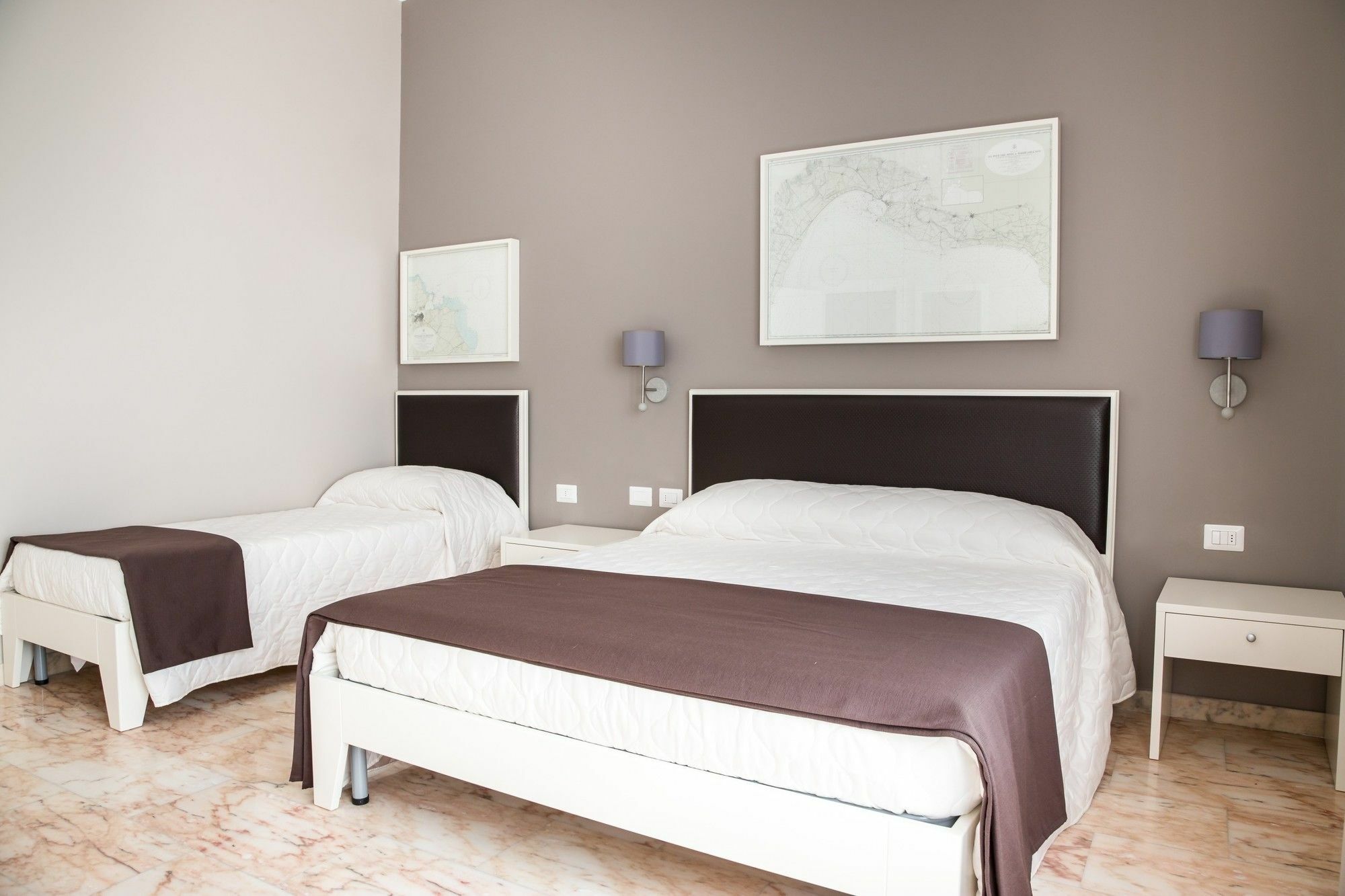 Faro Bianco - Suites&apartments Affittacamere Gallipoli