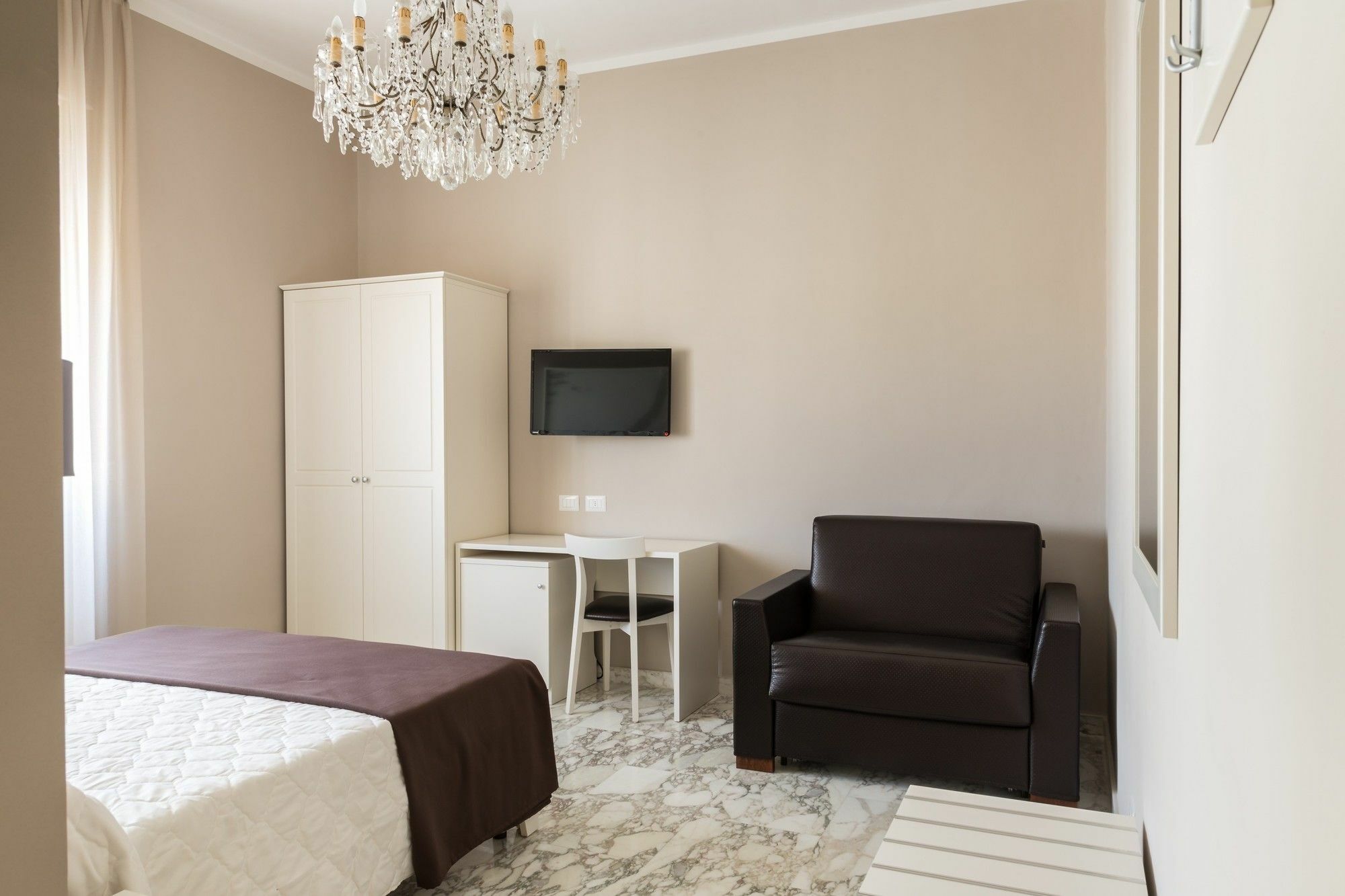 Affittacamere Faro Bianco - Suites&apartments Gallipoli