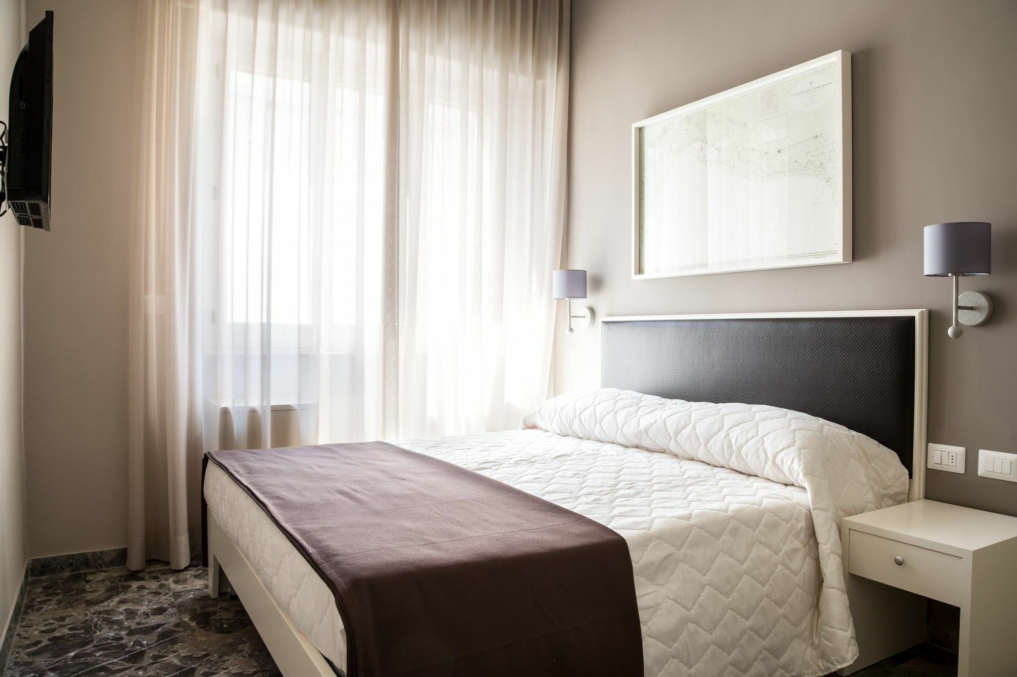 Faro Bianco - Suites&apartments